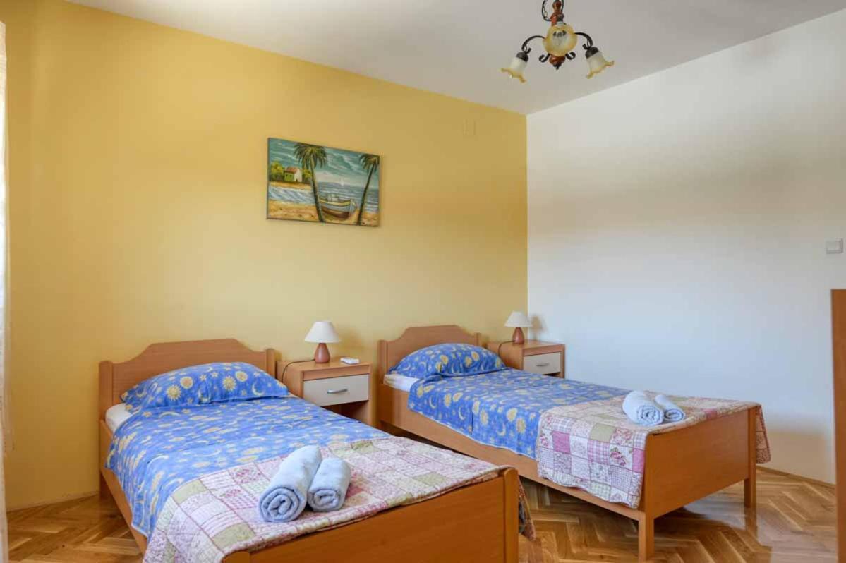 Villa House Melly With Swimming Pool Rovinjsko Selo Esterno foto