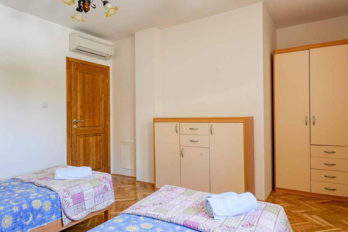 Villa House Melly With Swimming Pool Rovinjsko Selo Esterno foto